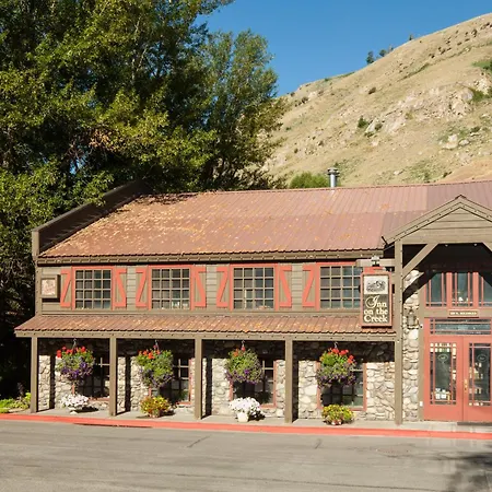 Inn On The Creek